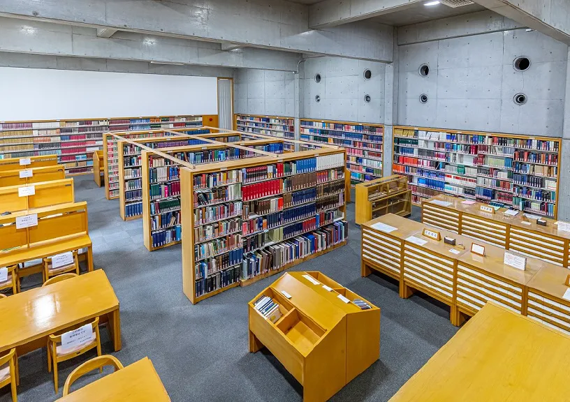 東京神学大学図書館